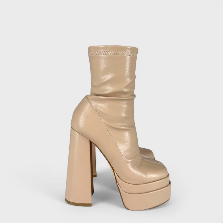 BOTINE TIYUD NUDE