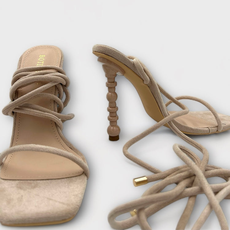 SANDALE CU TOC BEAD NUDE